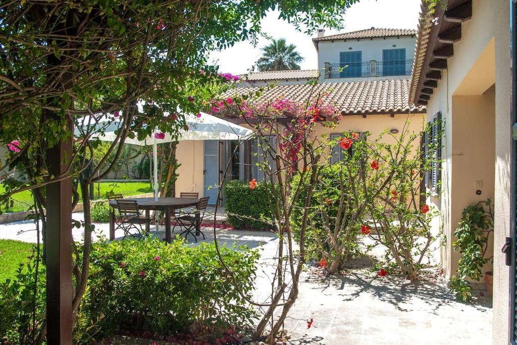 Villa Loukia スパルティア エクステリア 写真